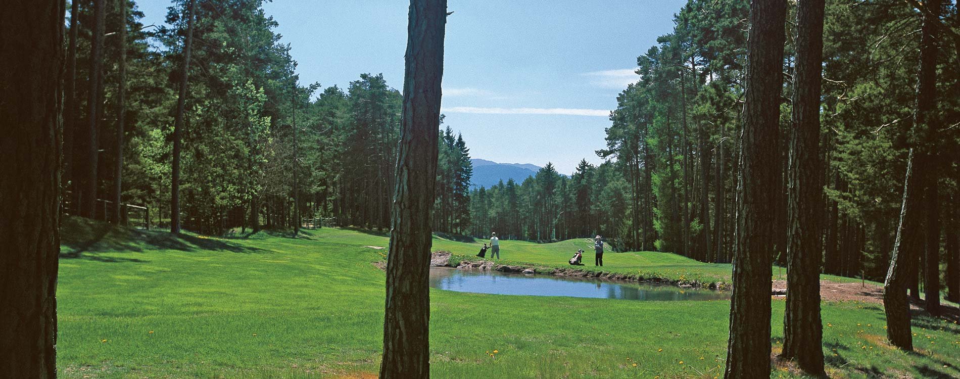 18-hole golf course 